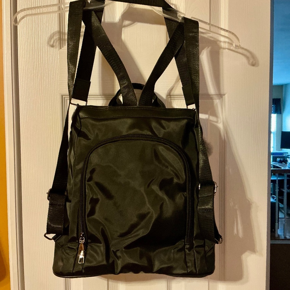 Backpack - Picture 2 of 5
